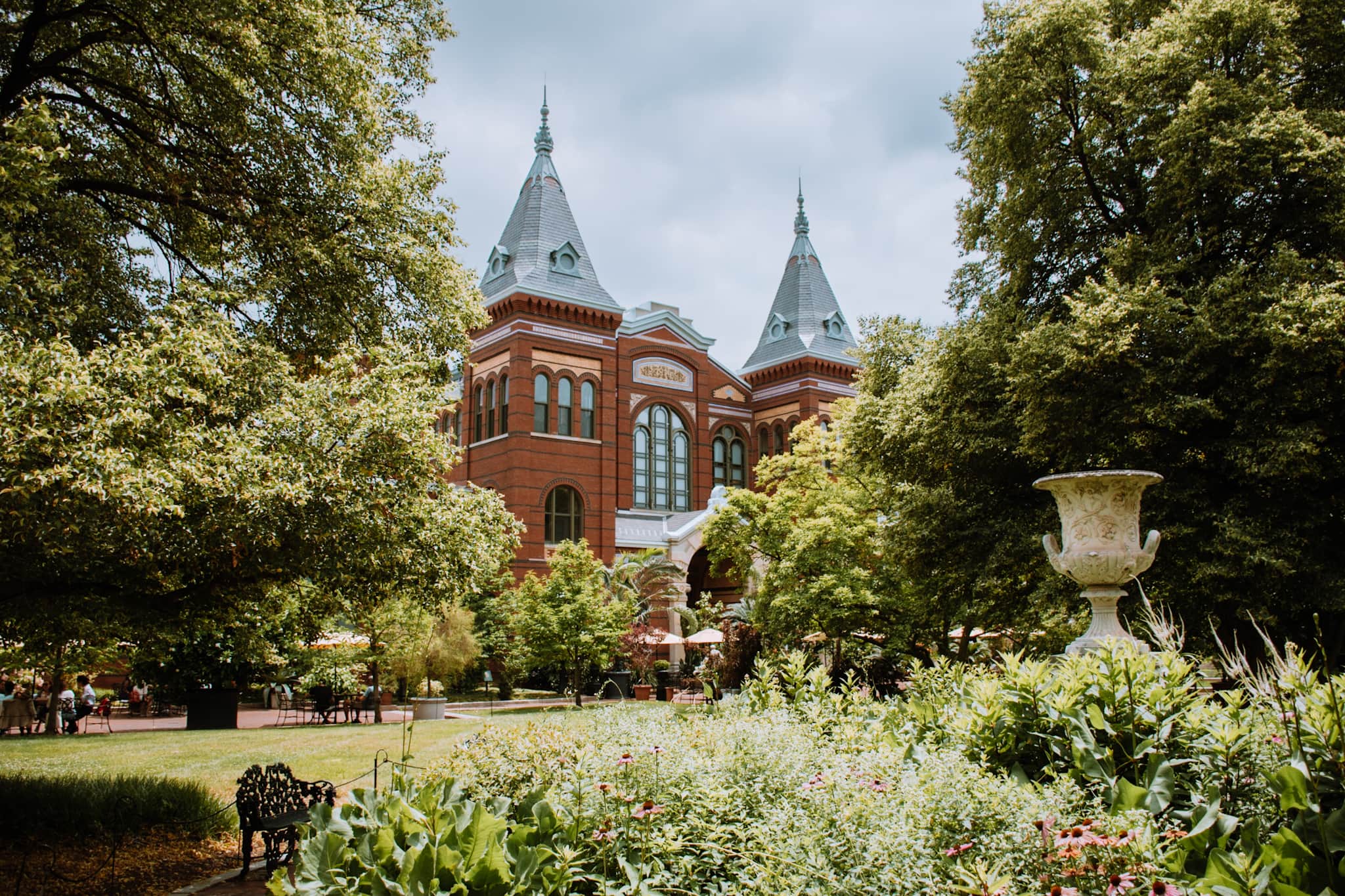 washington dc smithsonian castle usa united states of america