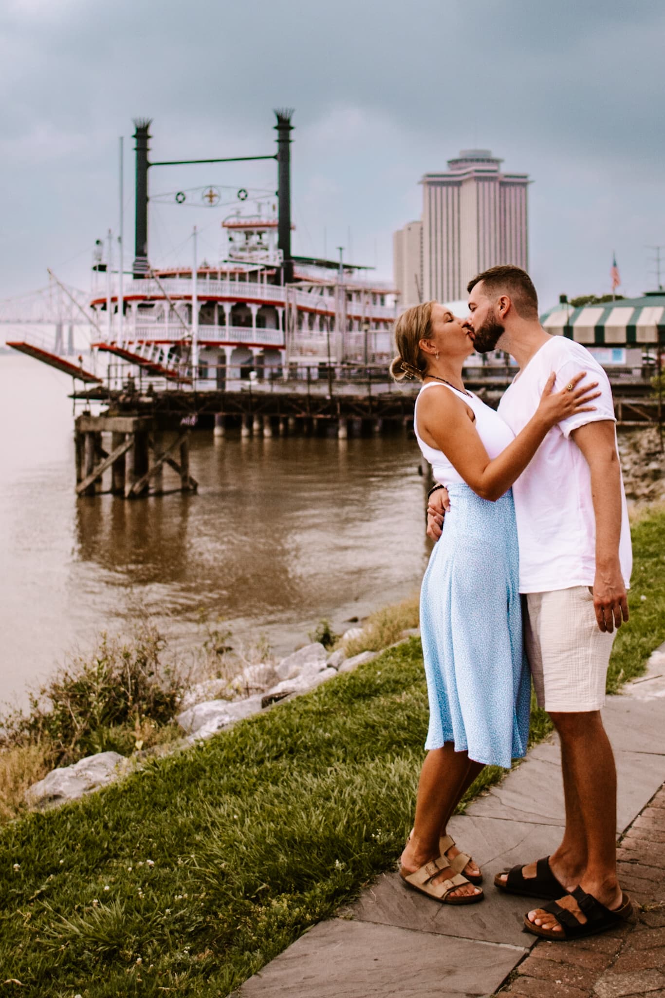 new orleans steamboat mississippi river usa united states of america