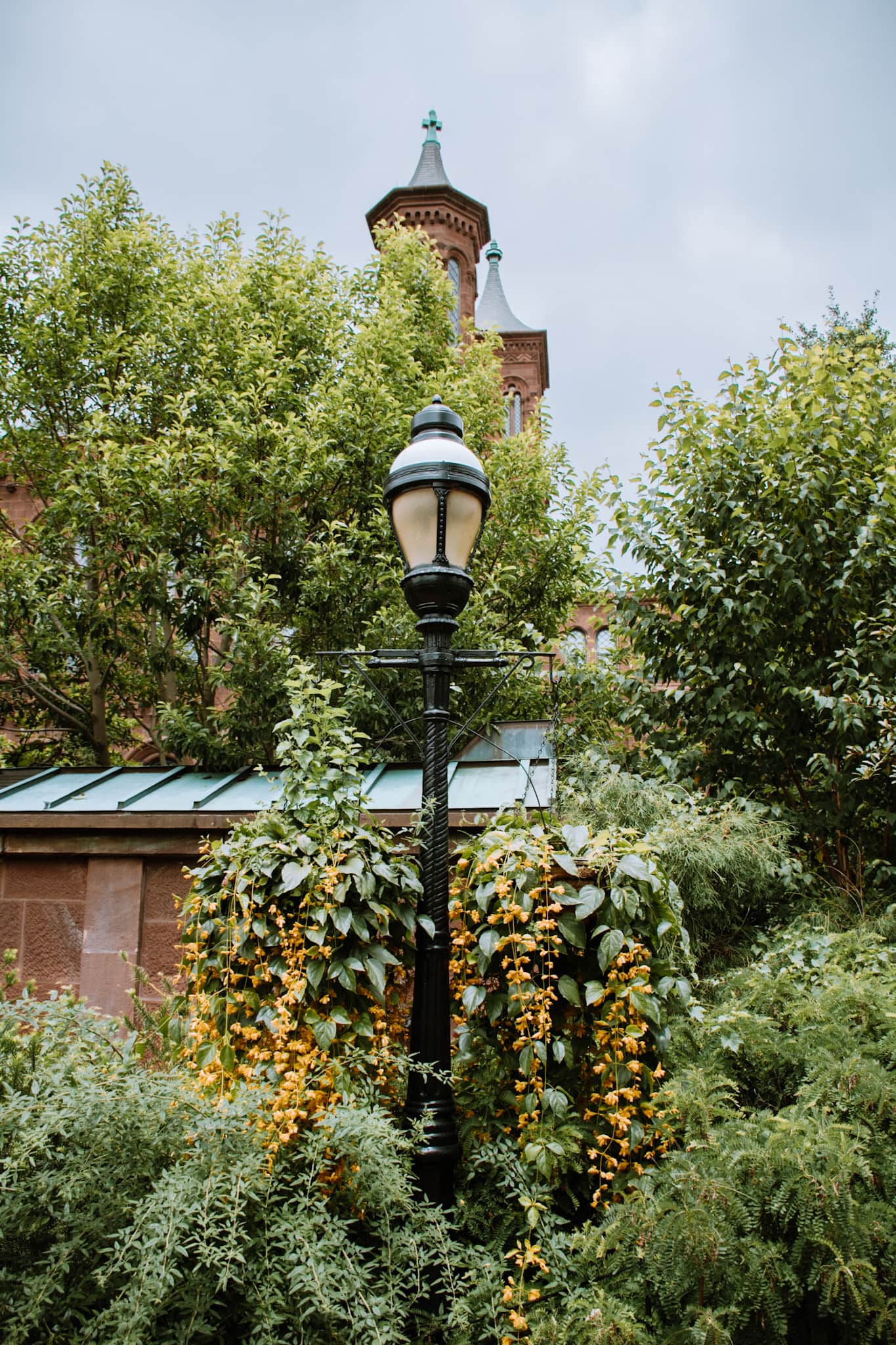 washington dc smithsonian castle usa united states of america