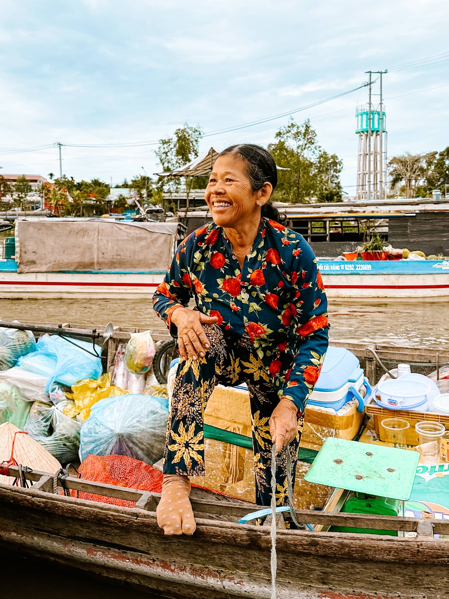 mekong delta river ben tre can tho vietnam