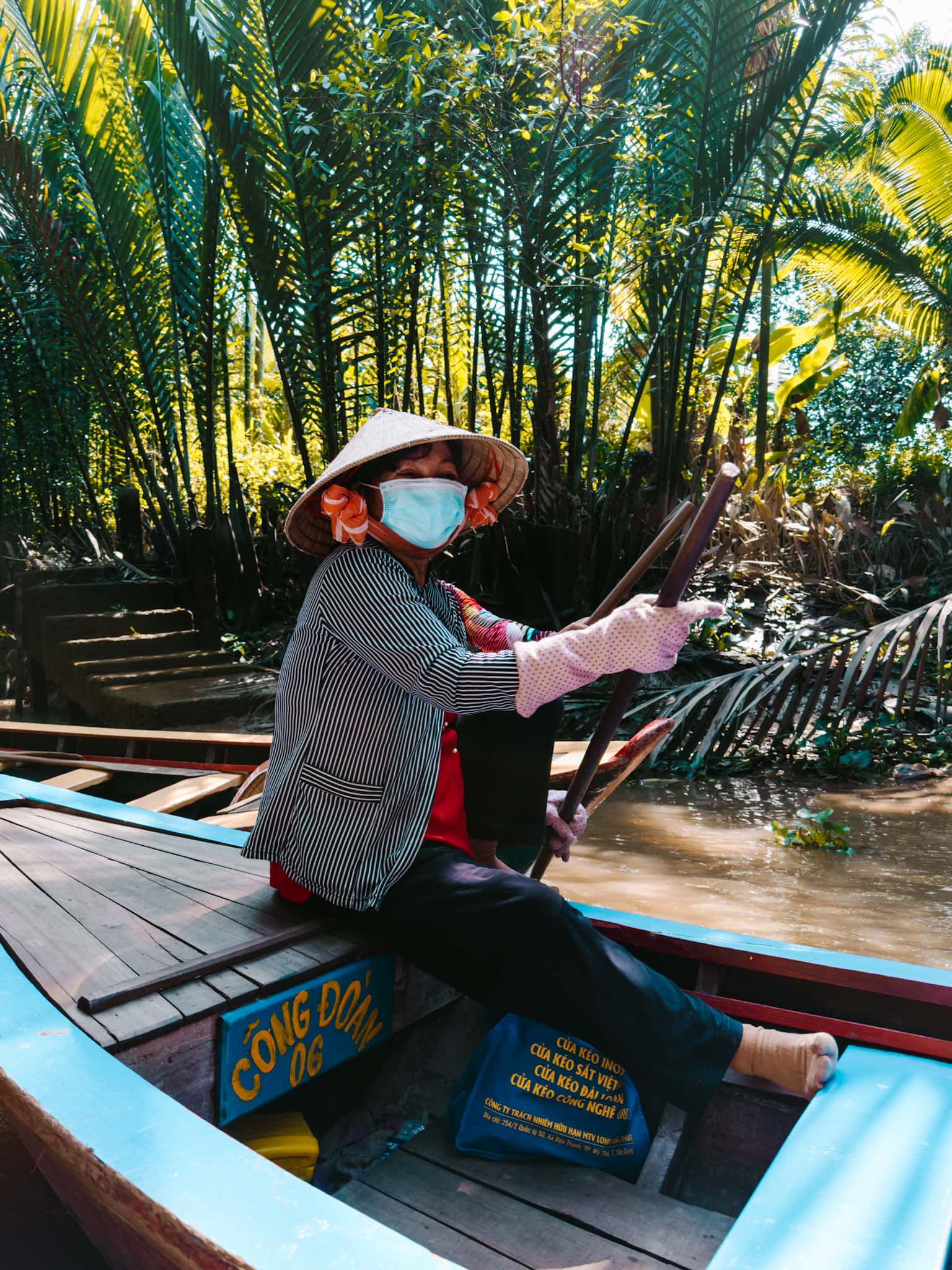 mekong delta river ben tre can tho vietnam