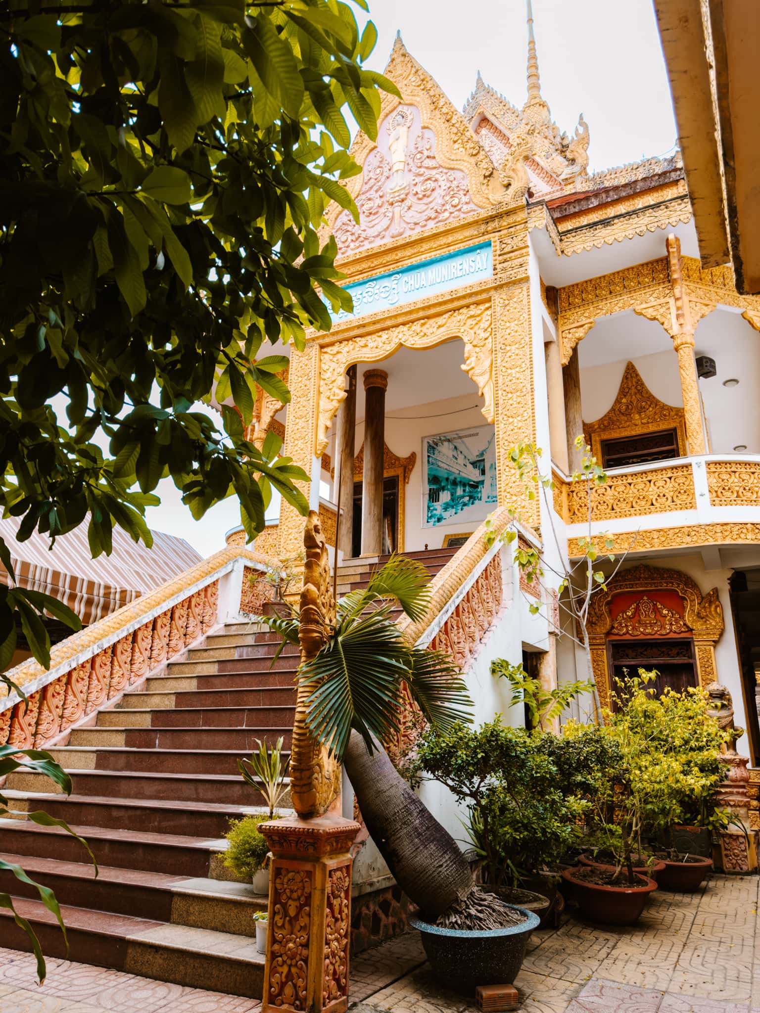 mekong delta river ben tre can tho vietnam