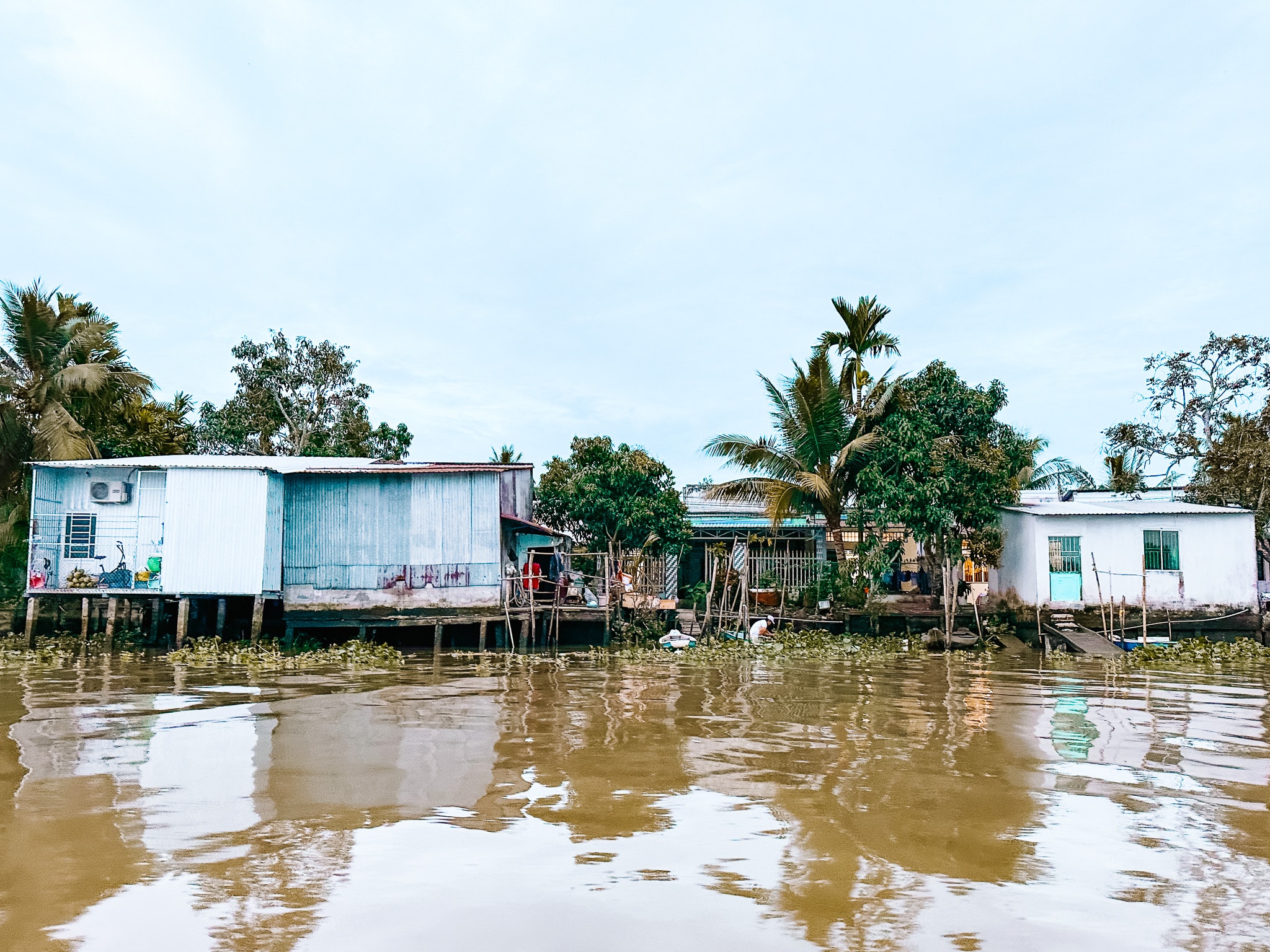 mekong delta river ben tre can tho vietnam