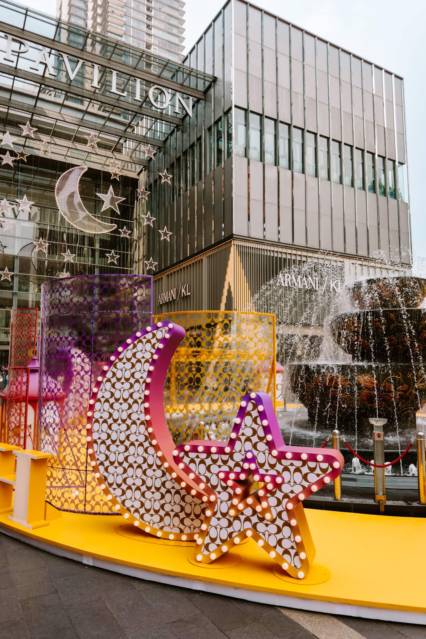 kuala lumpur malaysia pavilion shopping mall