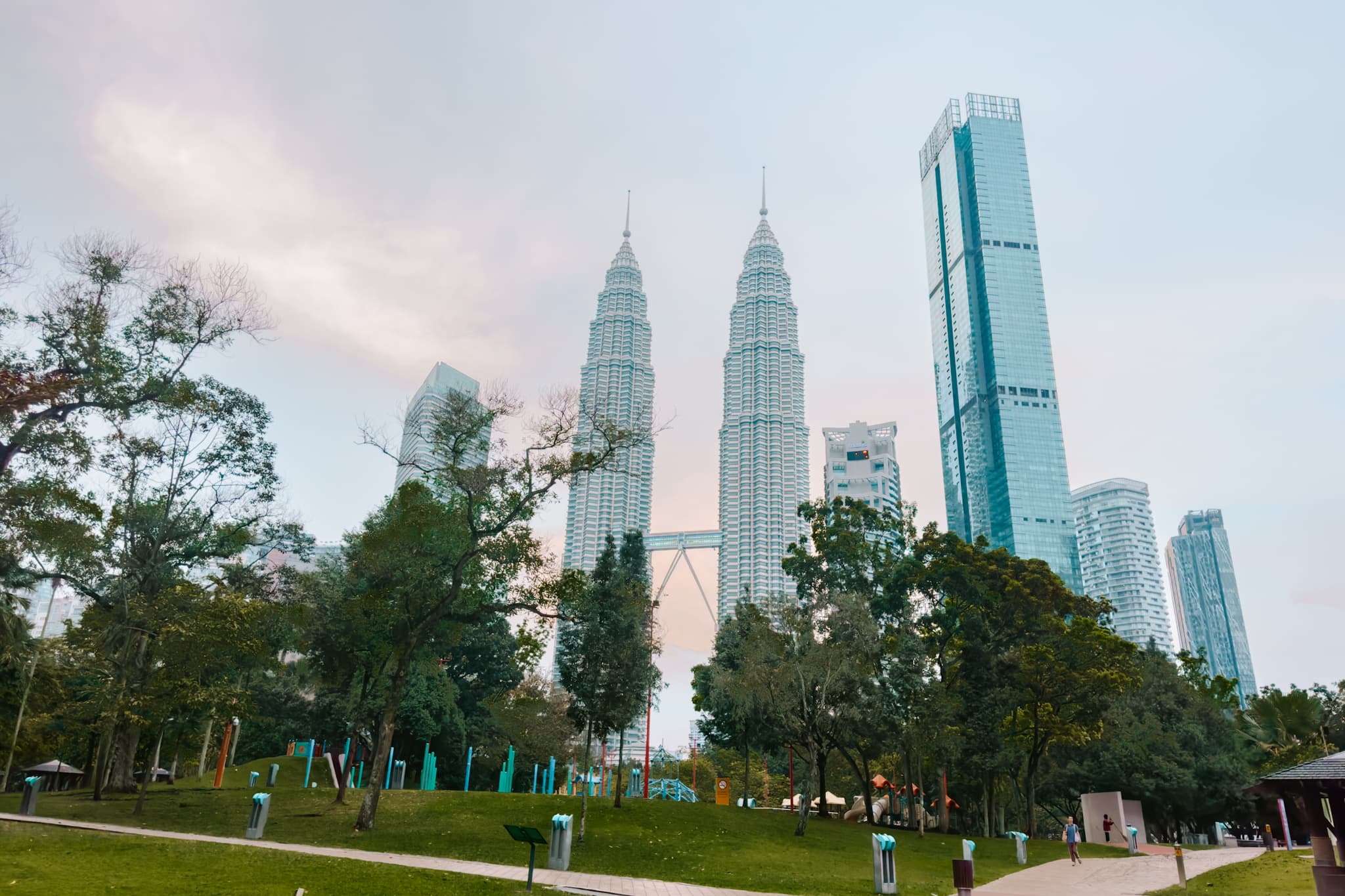 kuala lumpur malaysia twin petronas towers