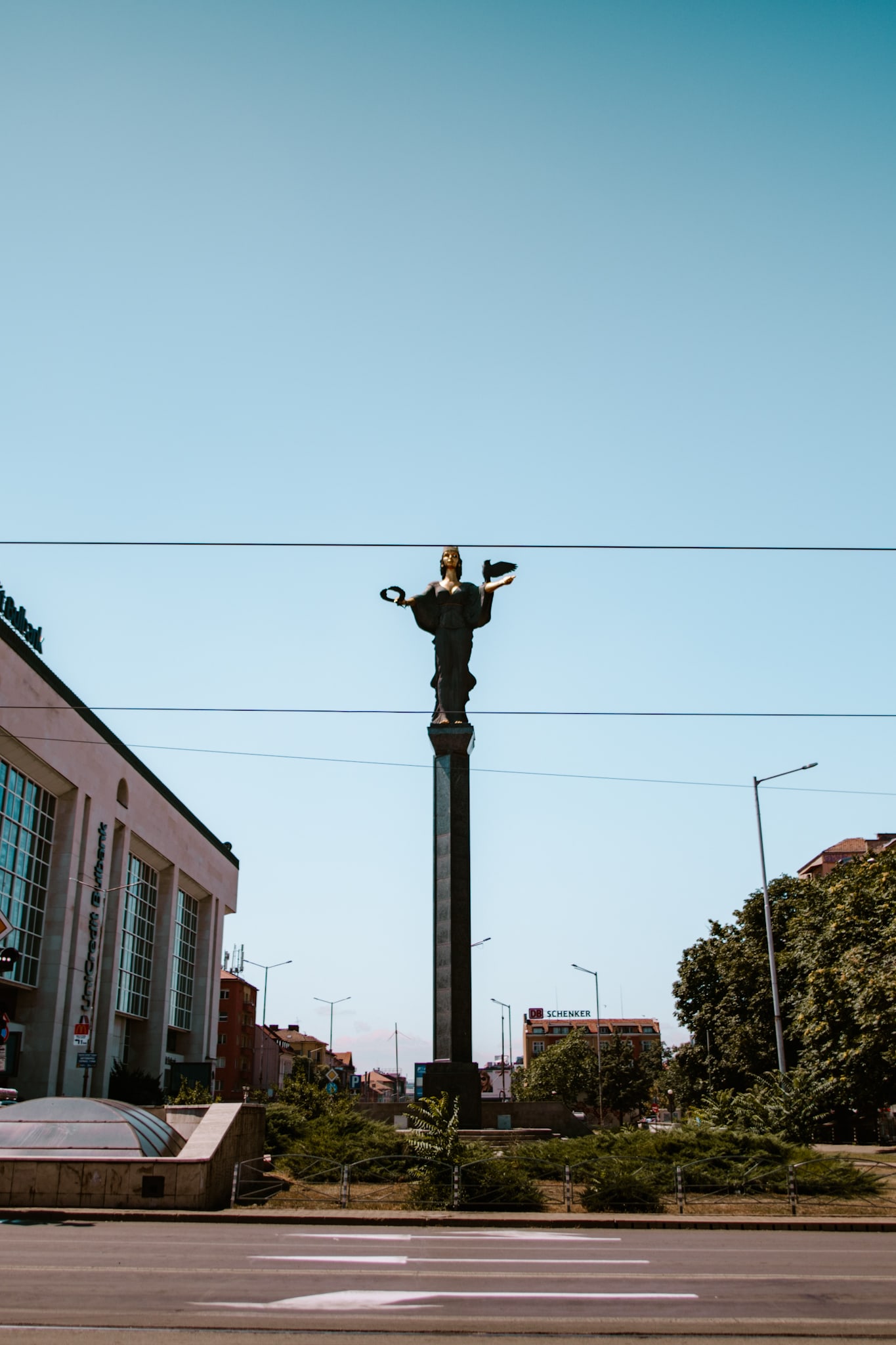 bulgaria saint sofia statue