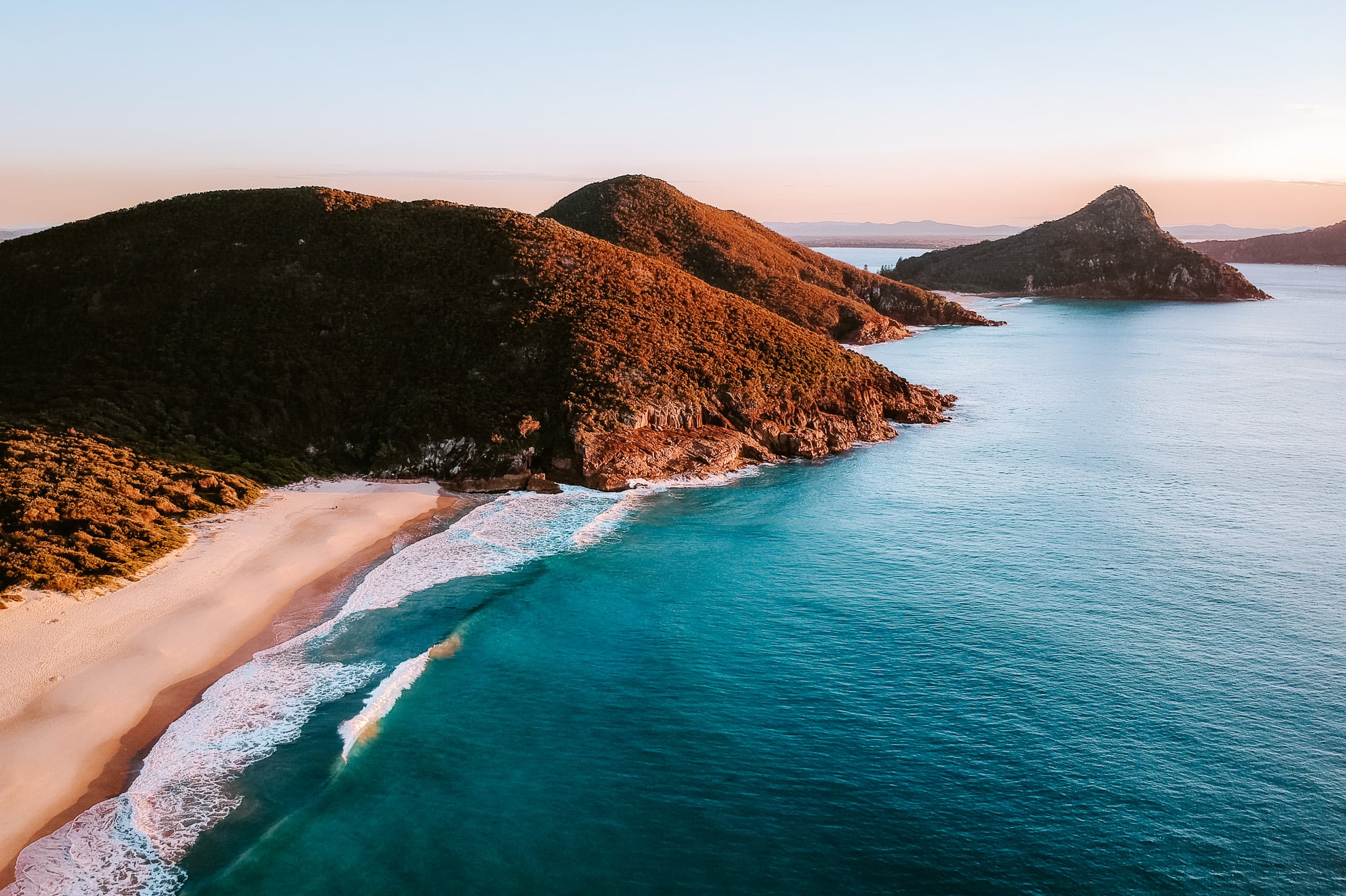 Australia Campervan Road Trip: 15 Best Places and Beaches From Brisbane to Sydney cairns